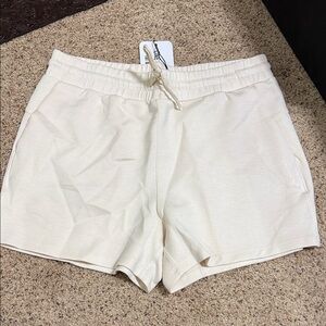 ZYIA Women’s Cream Flourish Shorts